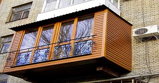 Внешняя отделка балкона Лесозаводск цена от 1052 руб. м/2.
