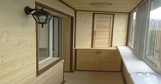 Отделка балкона под ключ Лесозаводск, цена от 5887 руб.