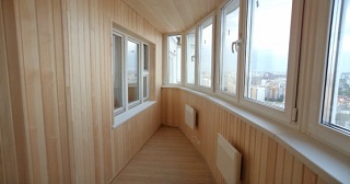 Отделка, остекление, утепление балконов в Лесозаводске от 211 руб. м/2.